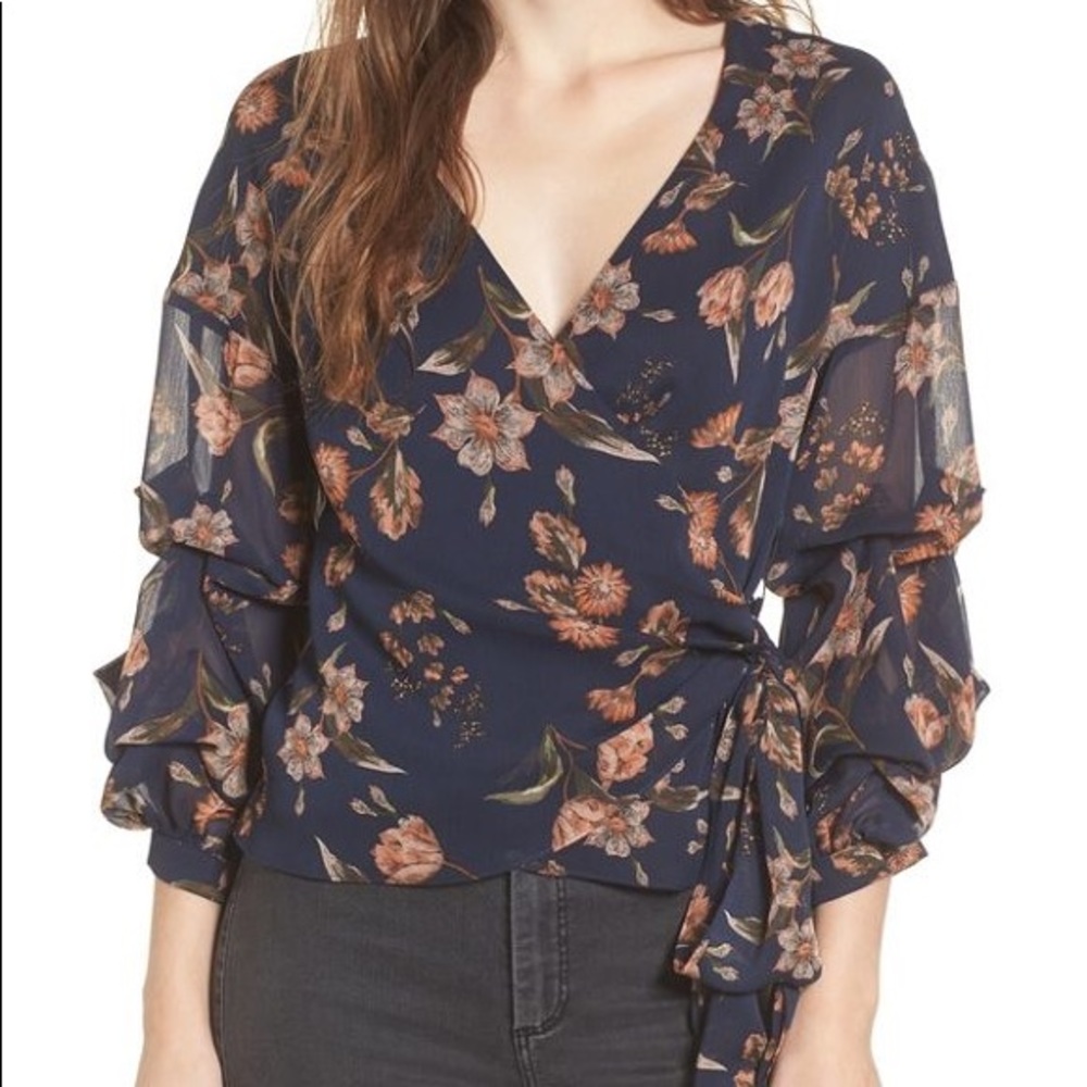 Astr the label floral wrap top